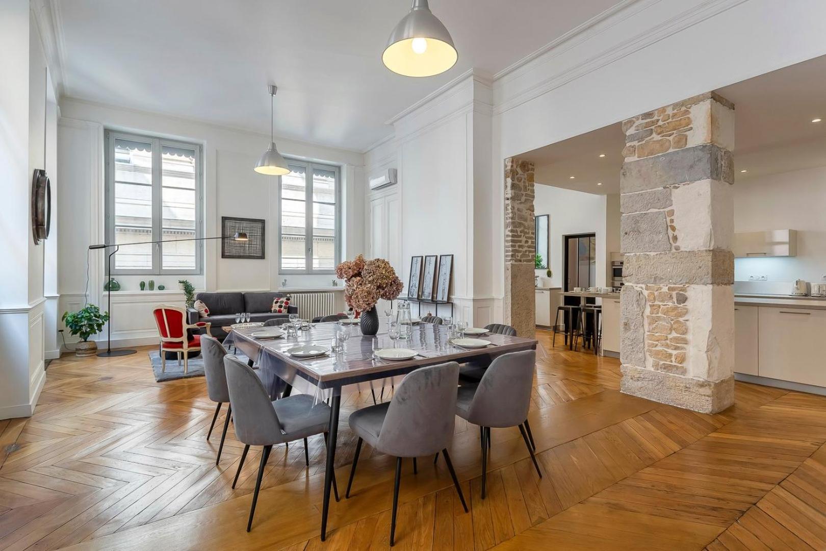 Charlie-Meublee Haut De Gamme-Duplex-260M2-Lyon 1 Экстерьер фото