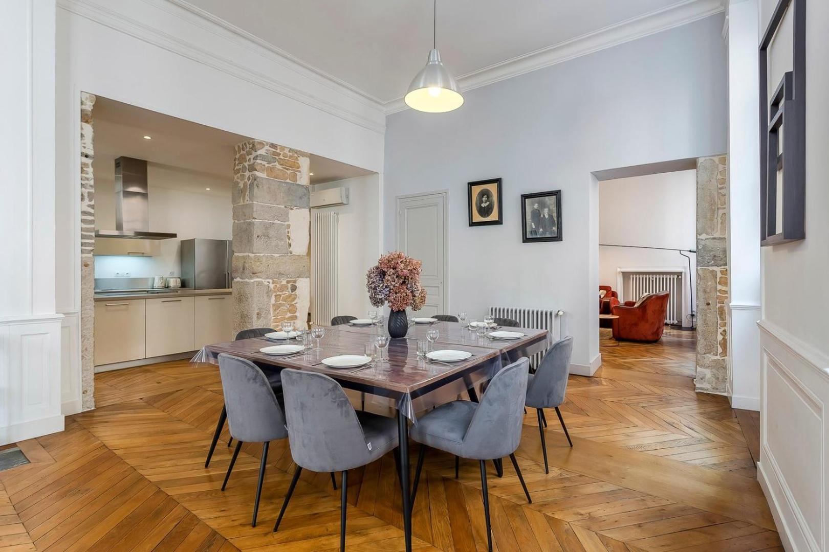 Charlie-Meublee Haut De Gamme-Duplex-260M2-Lyon 1 Экстерьер фото