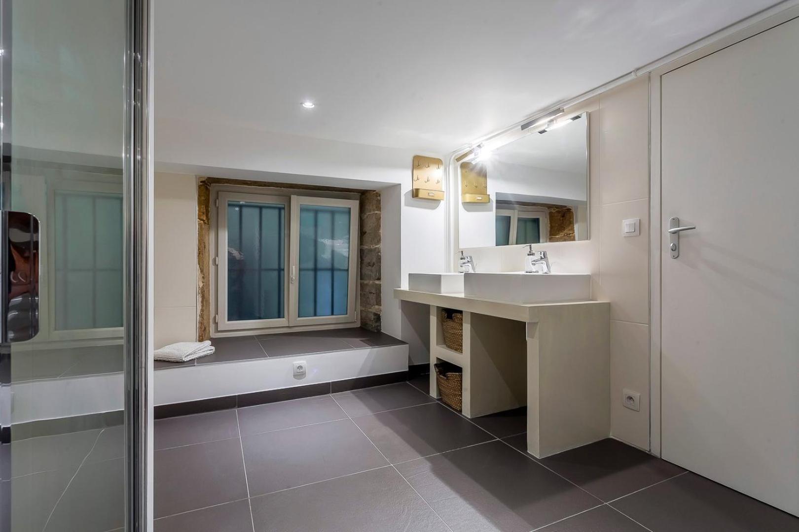 Charlie-Meublee Haut De Gamme-Duplex-260M2-Lyon 1 Экстерьер фото