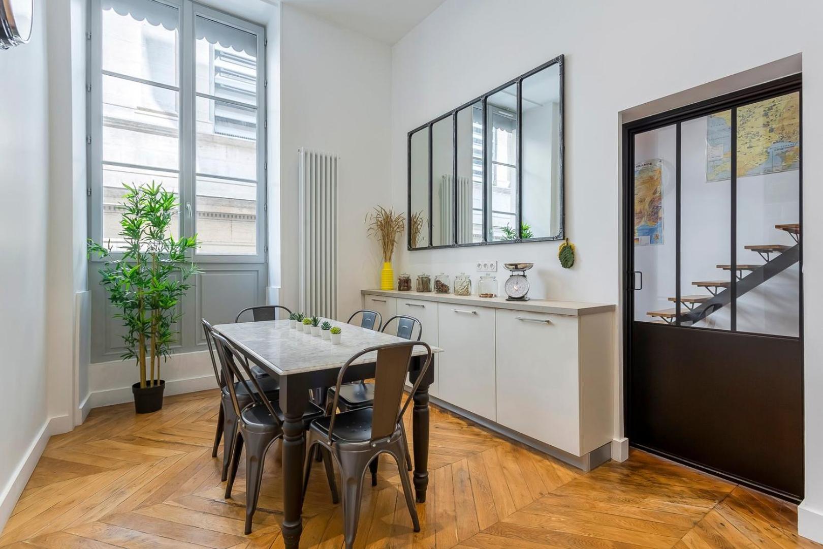 Charlie-Meublee Haut De Gamme-Duplex-260M2-Lyon 1 Экстерьер фото